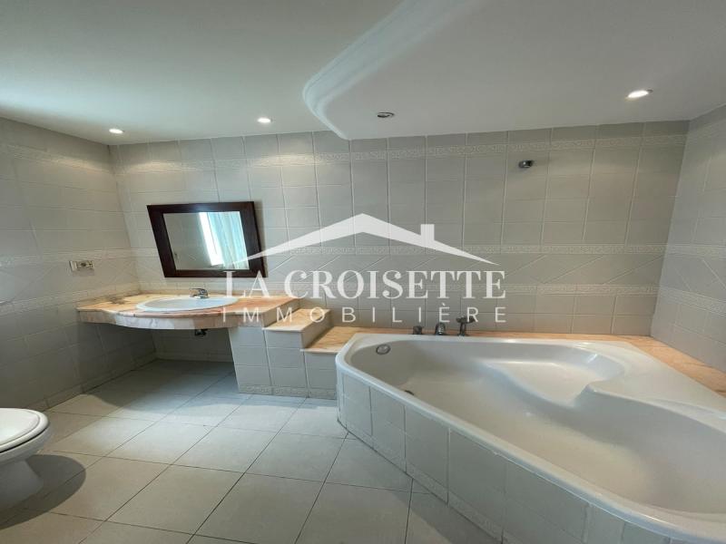 Etage de villa S+3 à La Soukra